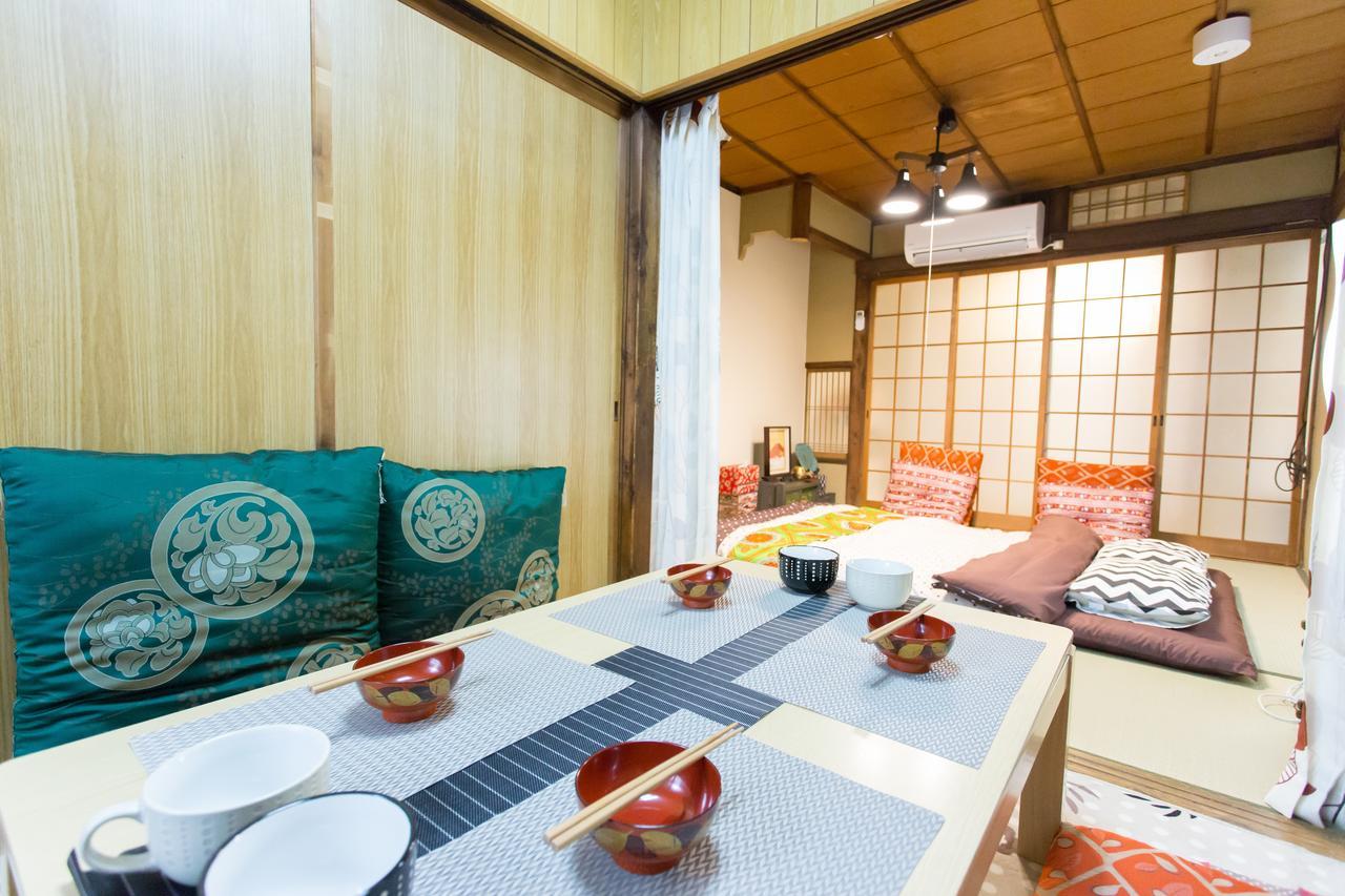 City Center 200 Years Old Traditional House Next To 2 Train Lines Kyoto Dış mekan fotoğraf